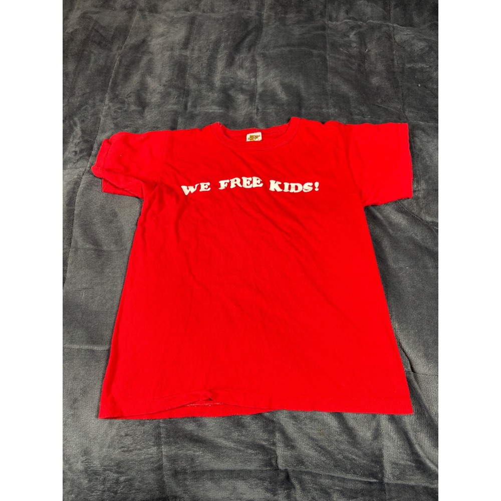 Vintage Russell Athletic We Free Kids NJLC Graphic T-Shirt Red Small 34-36